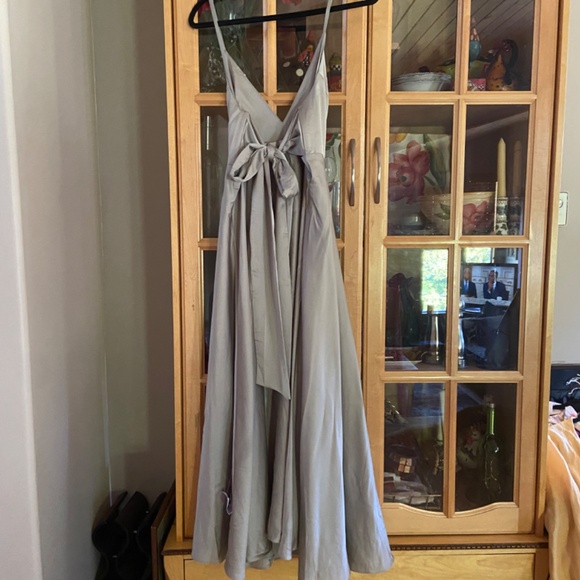 ASOS EDITION satin midi dress with tie back in sage green - Picture 4 of 5